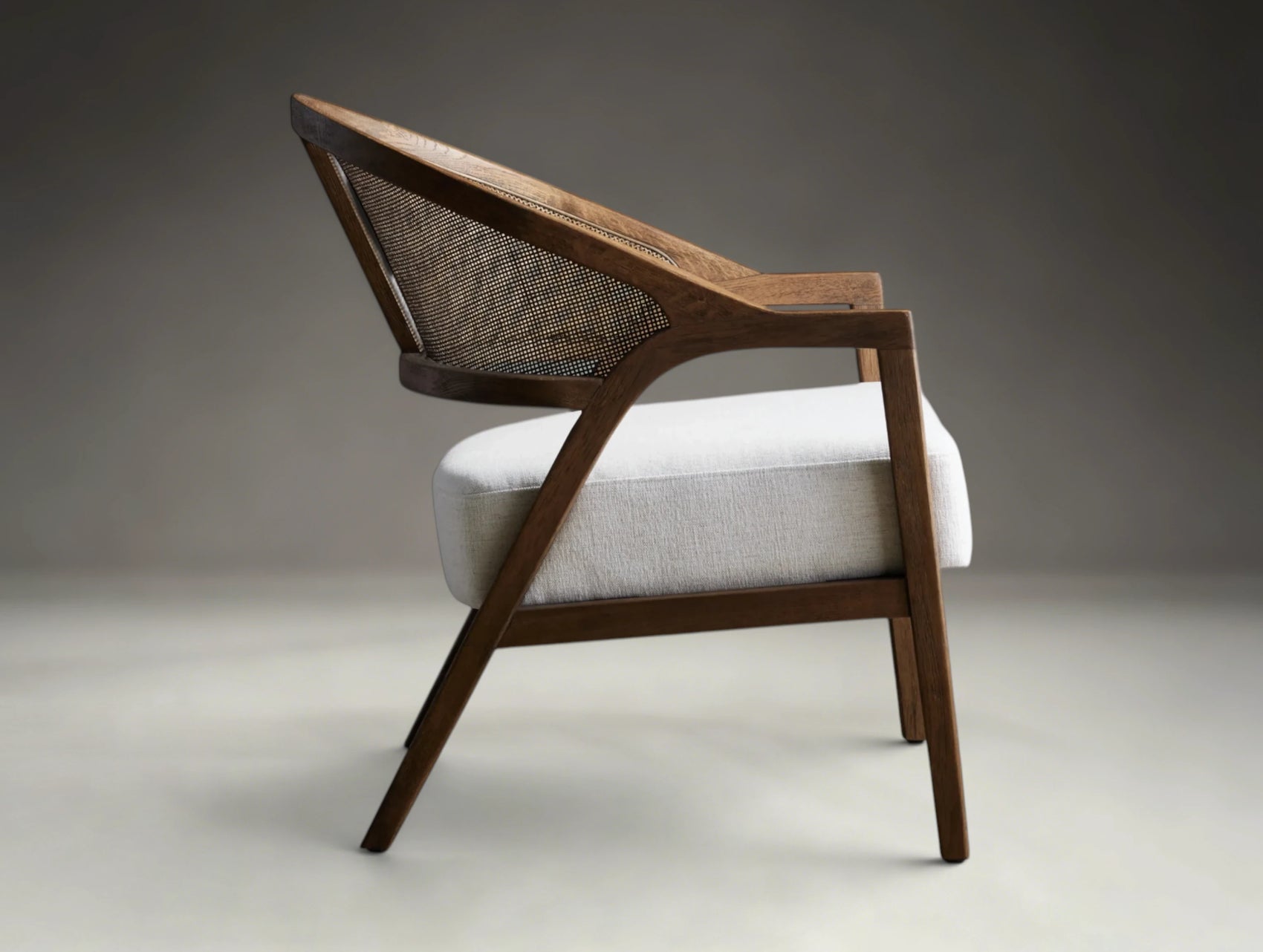 Aimay Chair