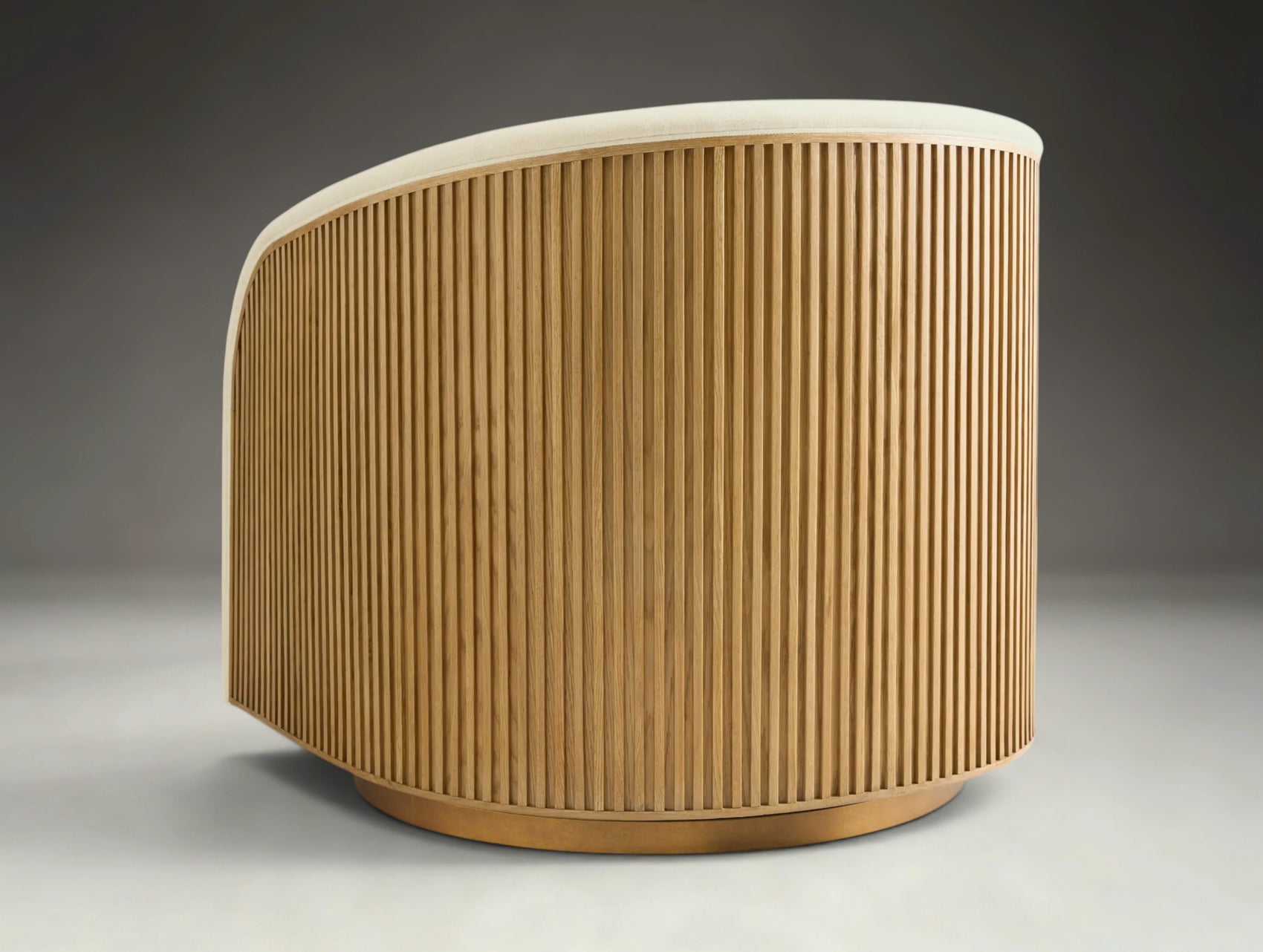 Pinecrest Swivel Chair