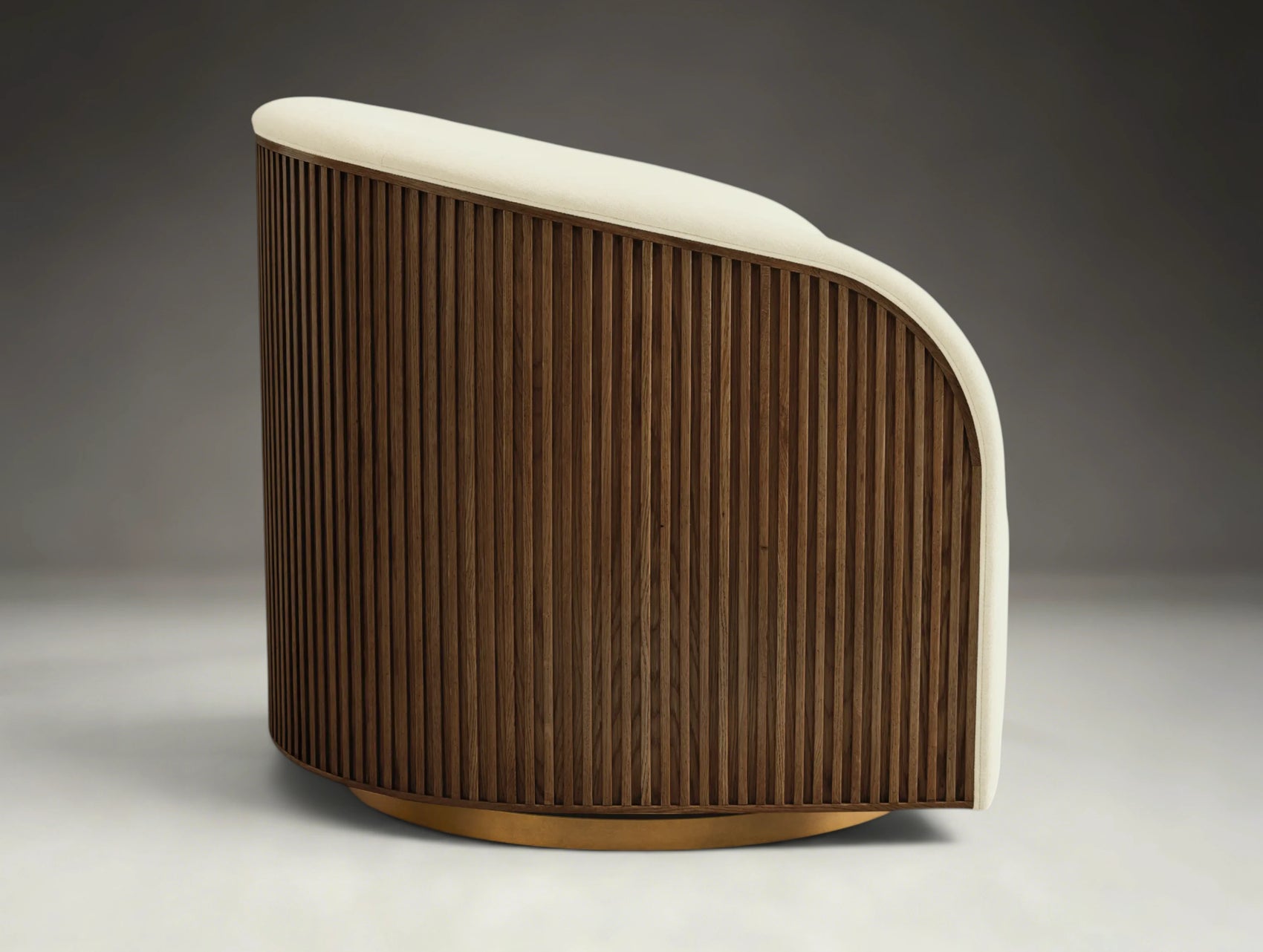 Pinecrest Swivel Chair