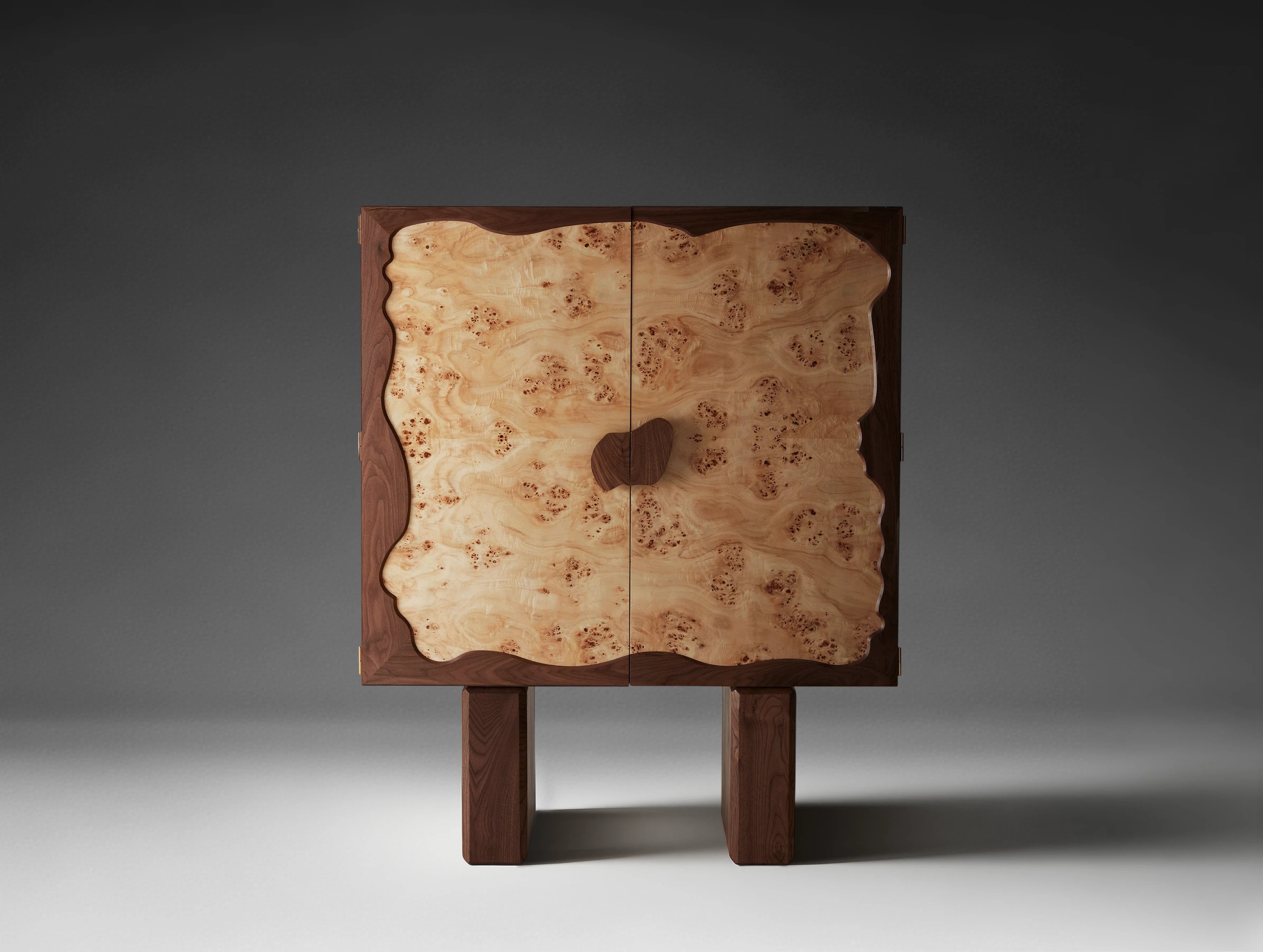 Bunuru Bar Cabinet