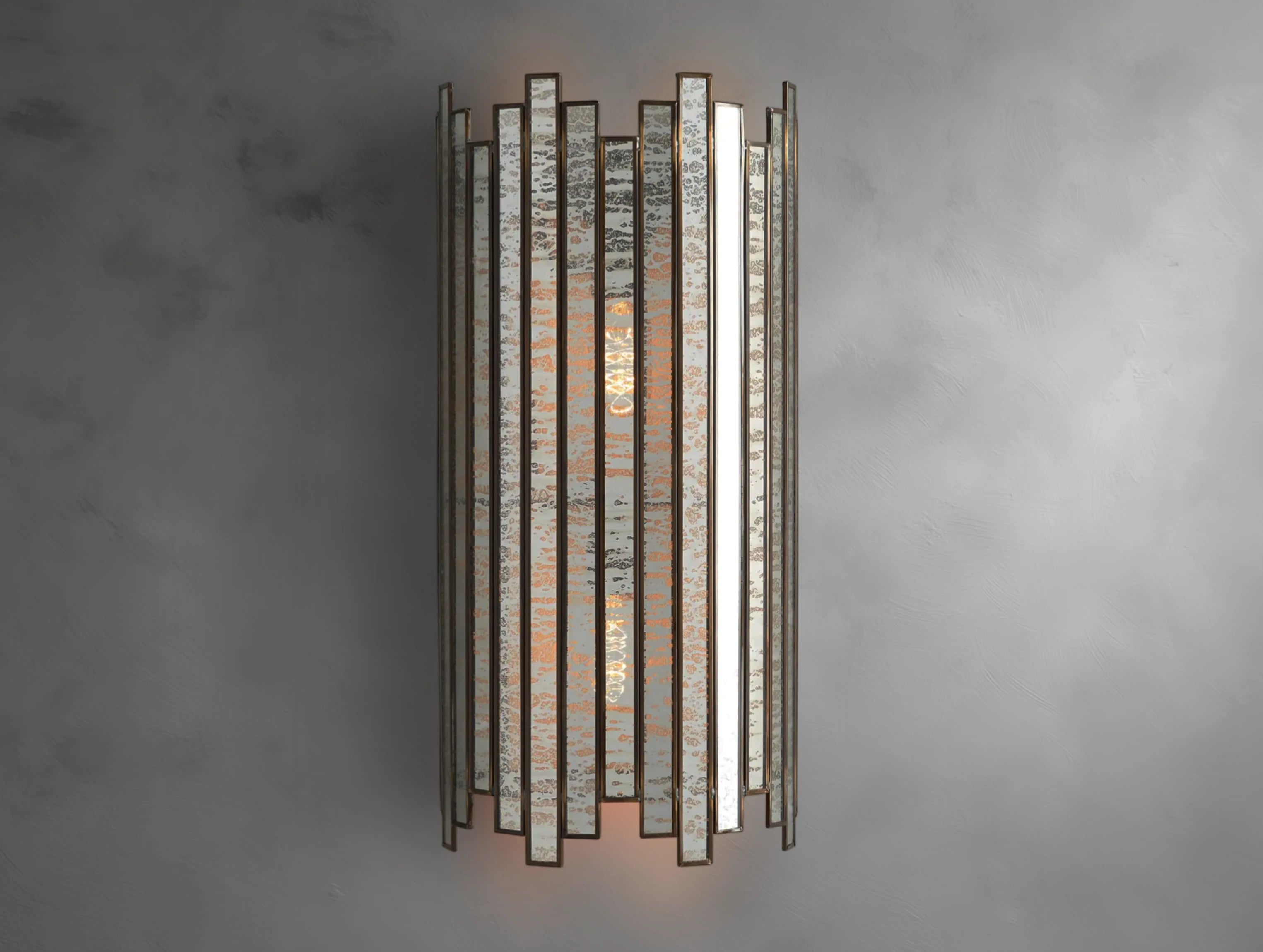Laile Sconce