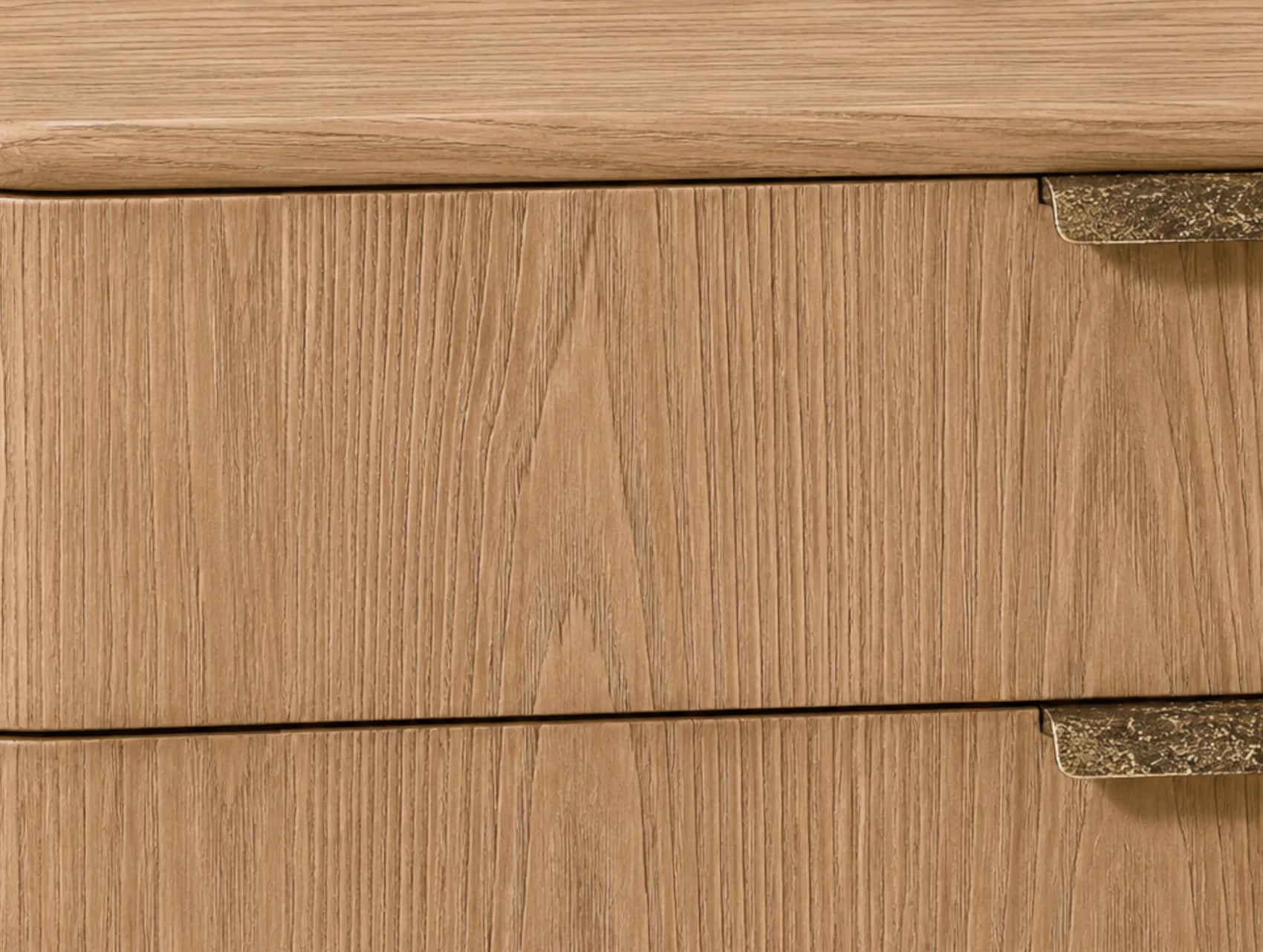 Arvello Cyrus 5-Drawer Dresser