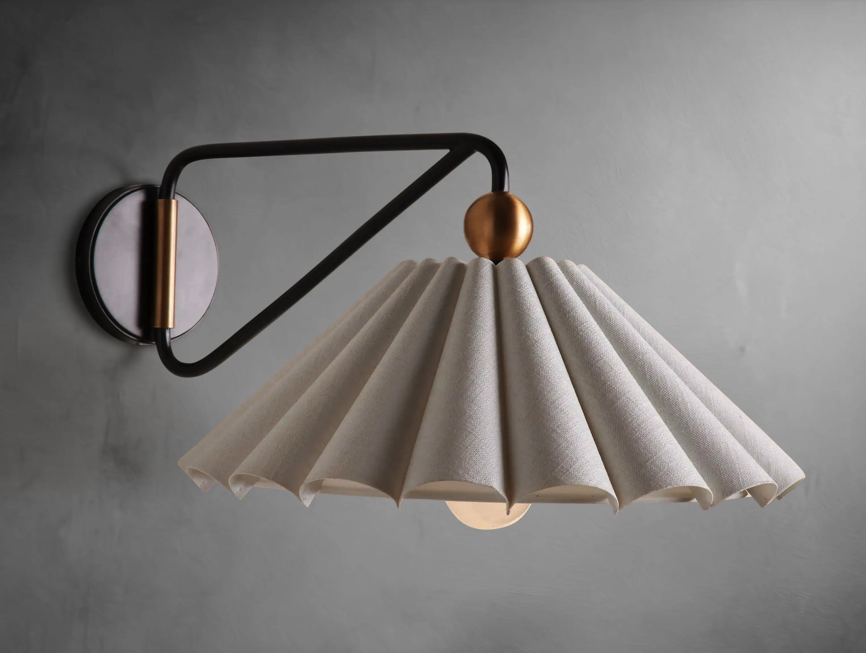 Halen Sconce