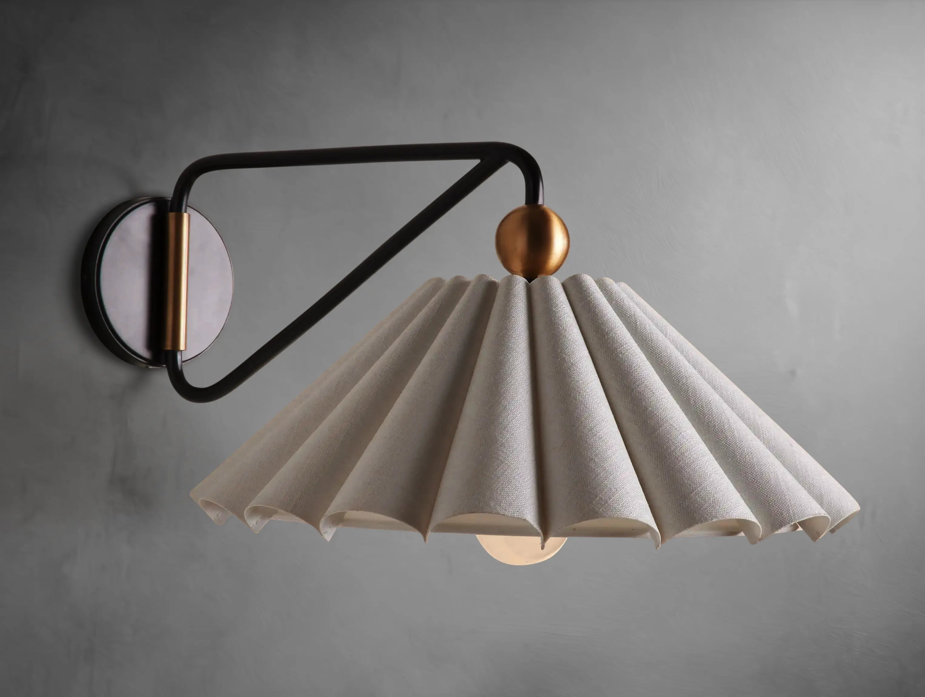 Halen Sconce