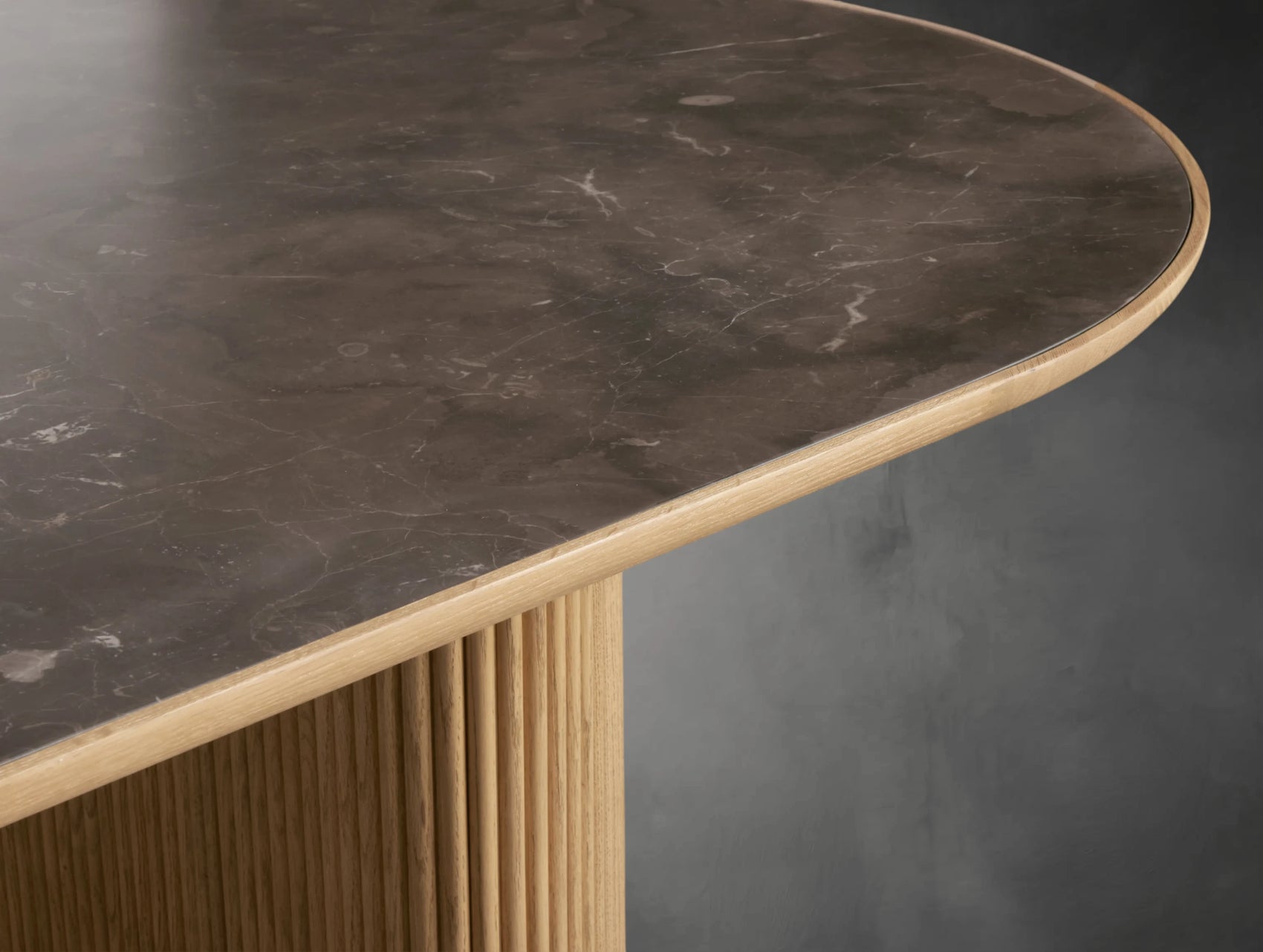 Avero Dining Table