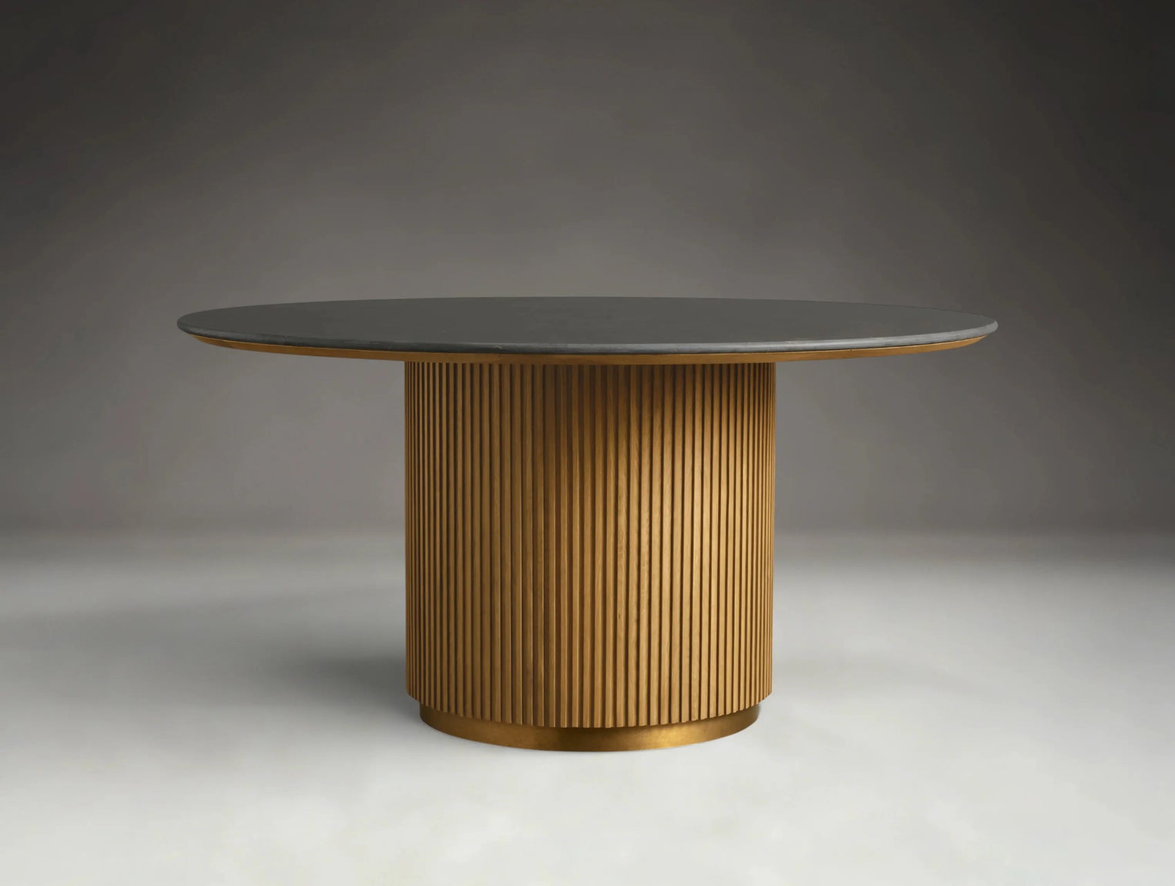 Pinecrest Round Dining Table