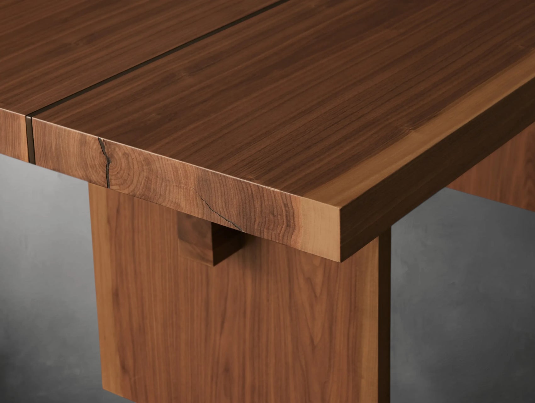 Mirova Dining Table