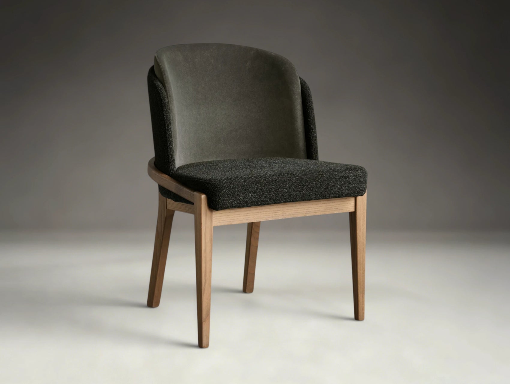 Menoo Dining Chair