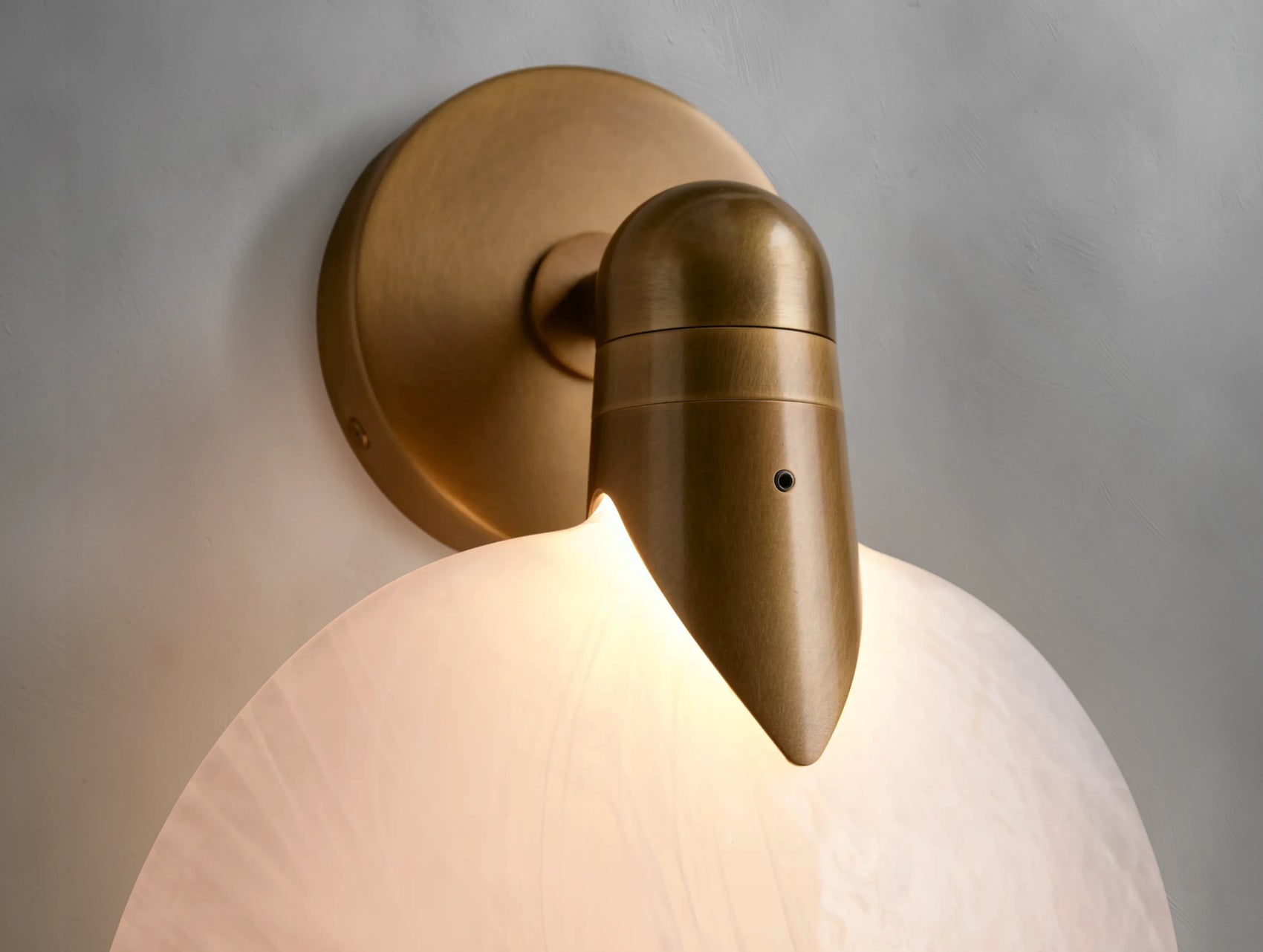 Lylo Sconce