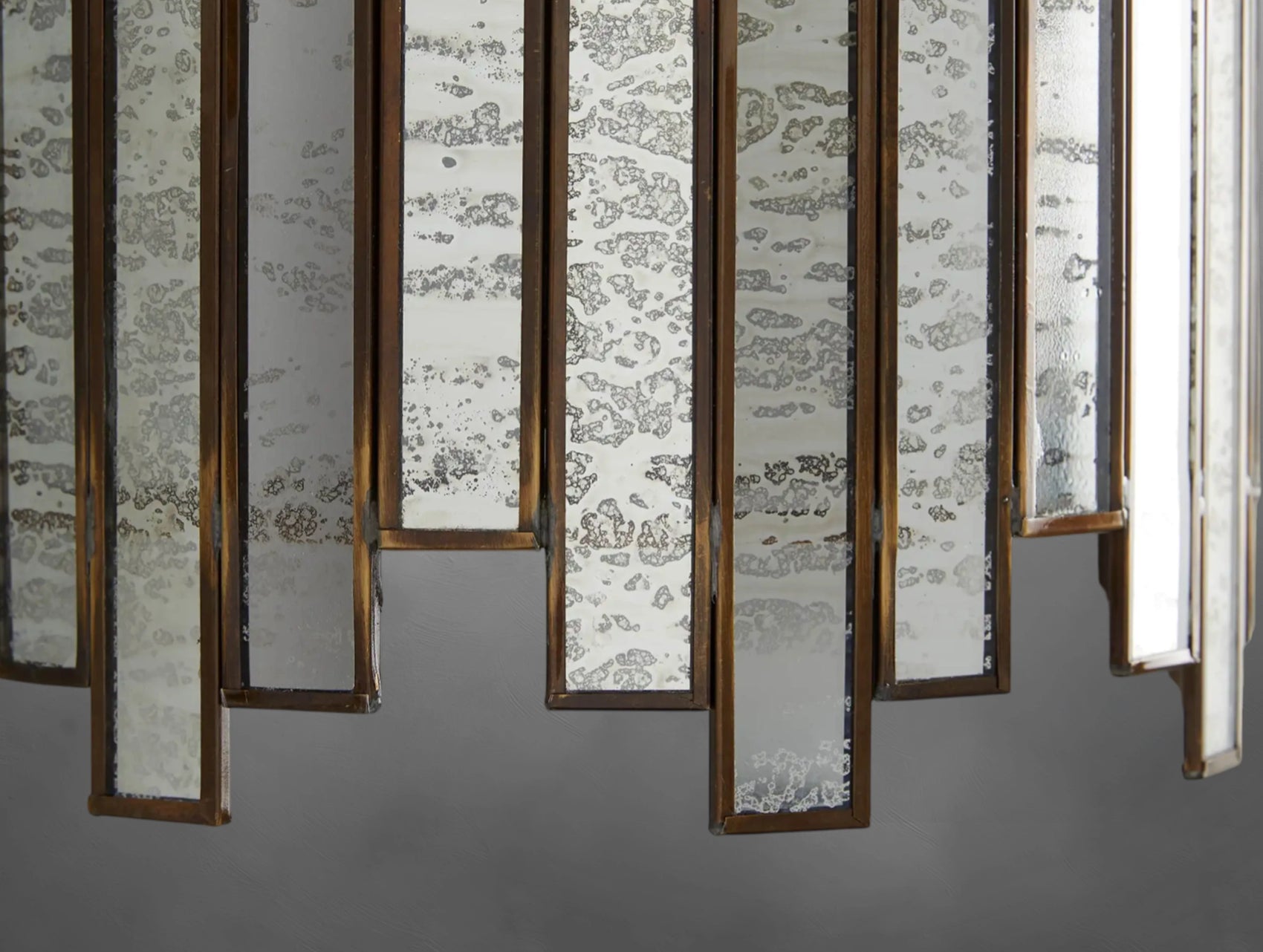 Laile Sconce
