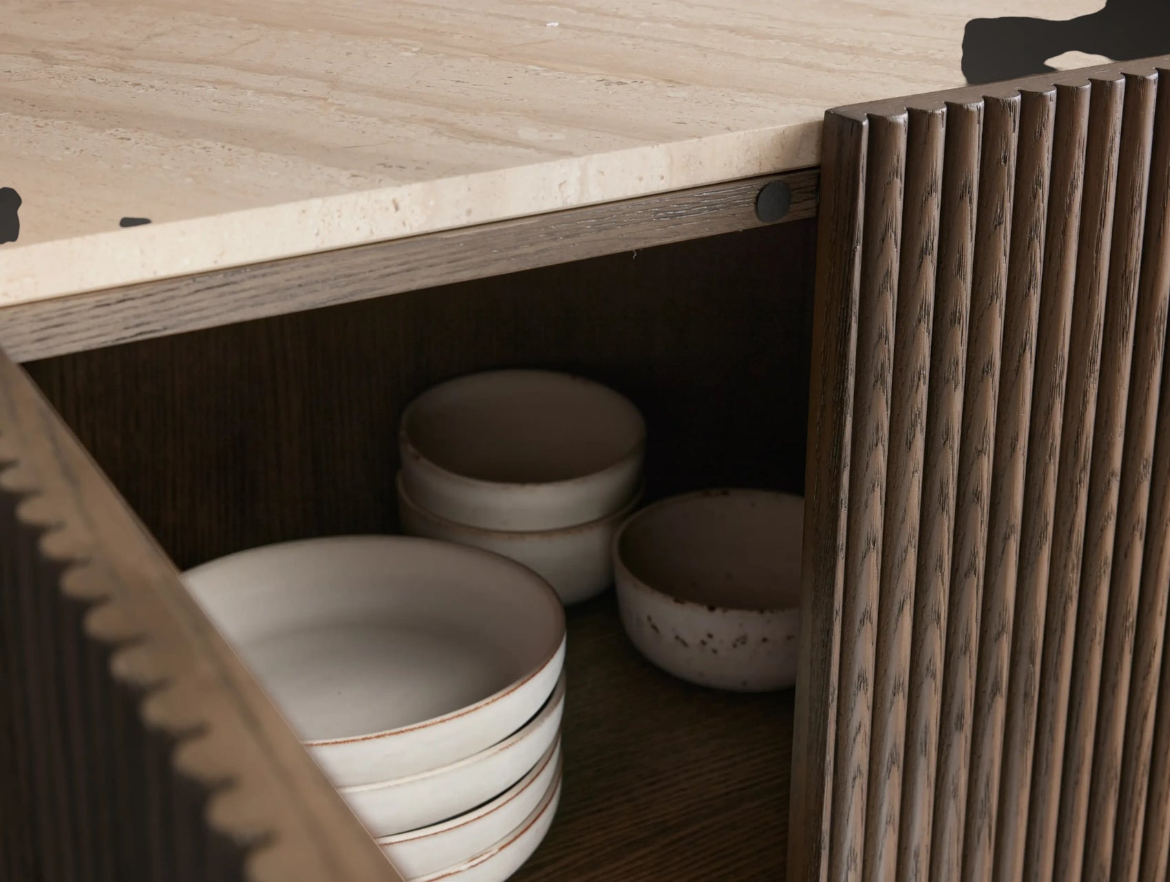 Avero Hall Chest