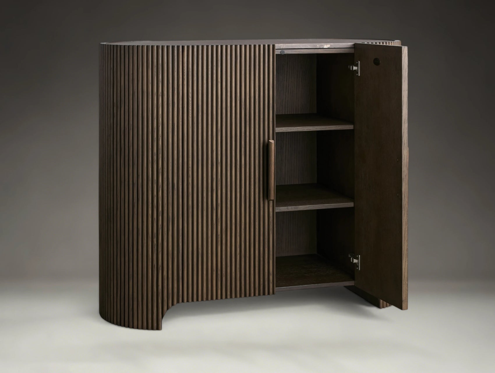 Avero Hall Chest