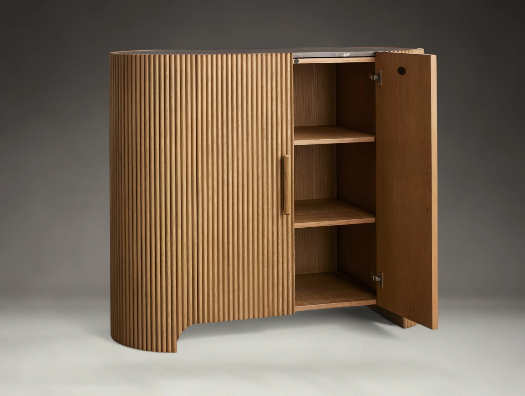 Avero Hall Chest