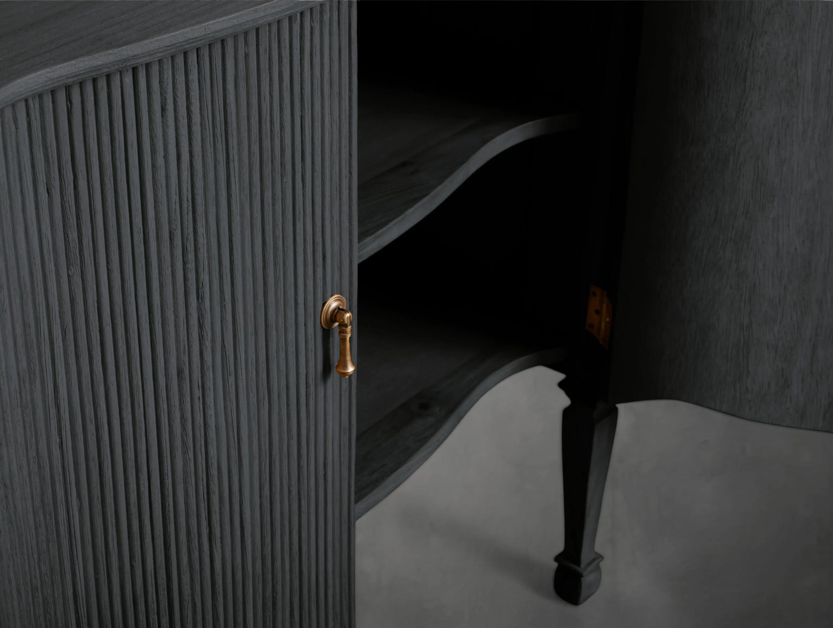 Calder Fluted Hall Chest