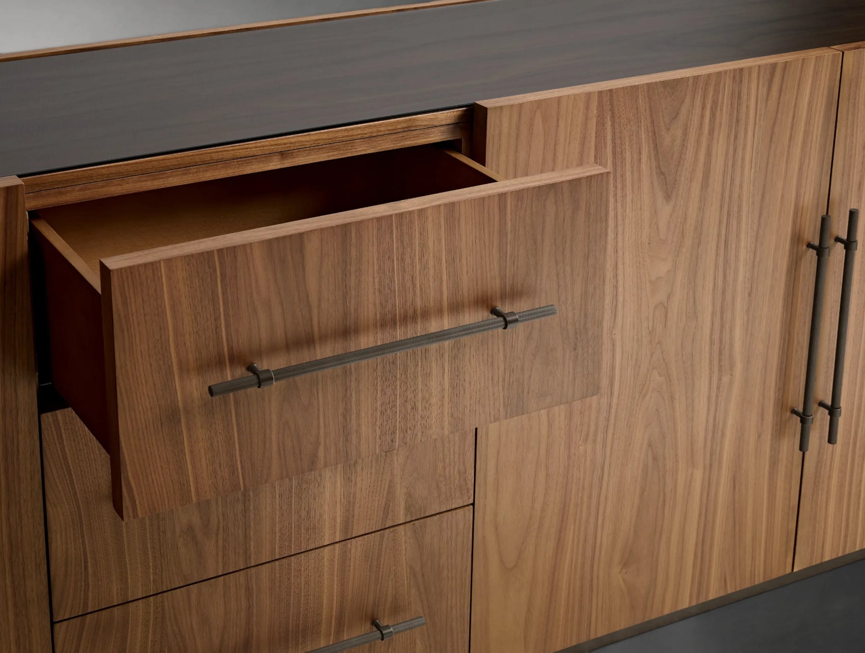 Penhurst Modular Reeded Media Cabinet Set With Drawers