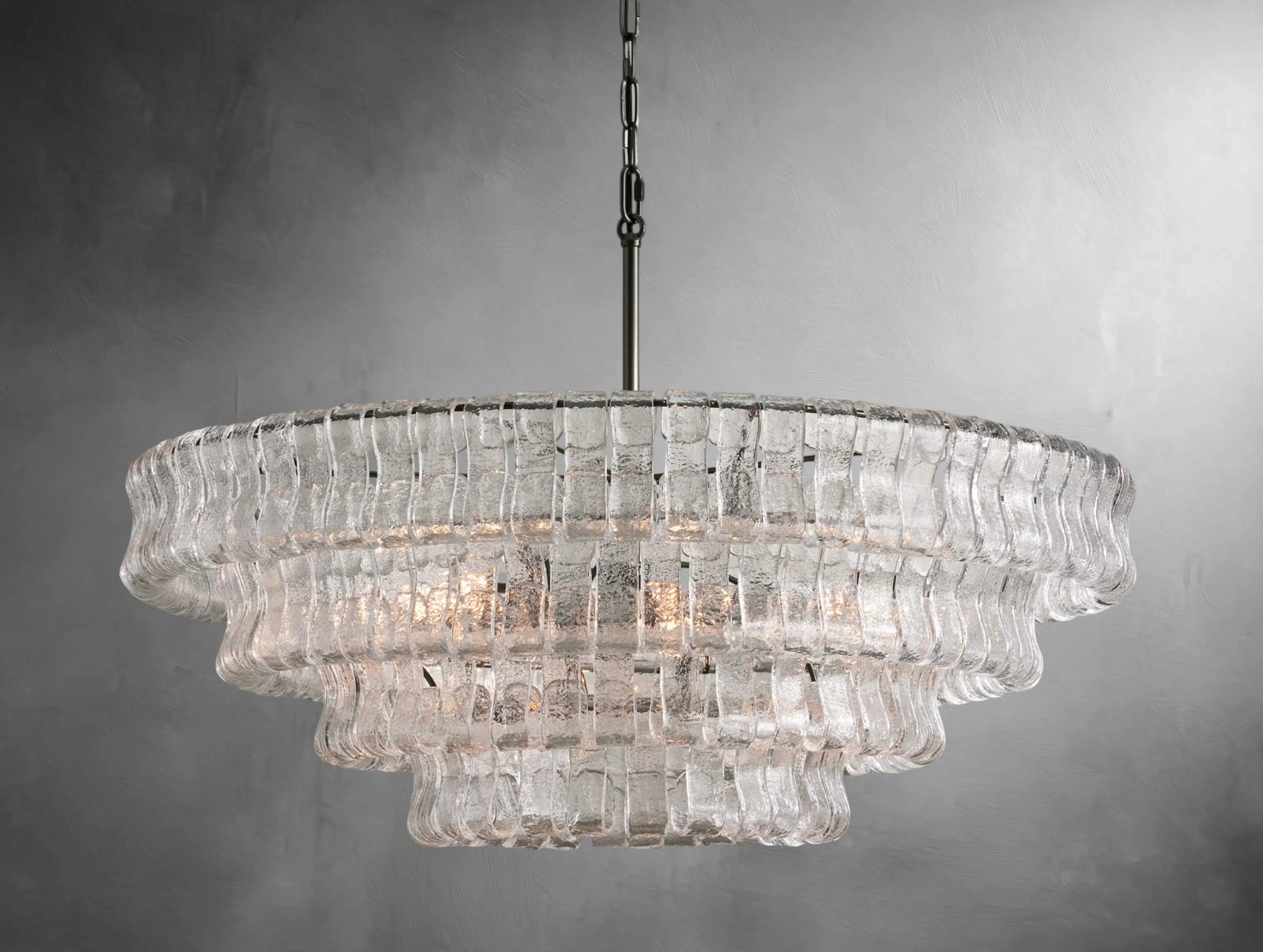 Ghigacio Round Chandelier