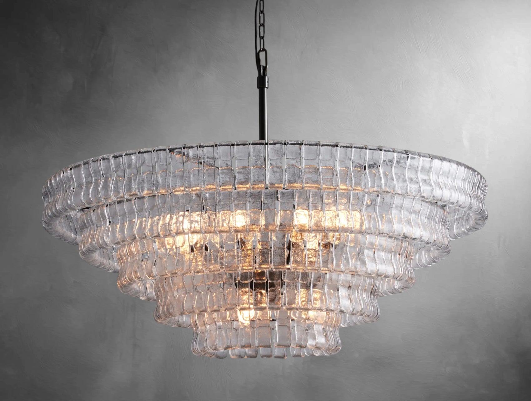Ghigacio Round Chandelier