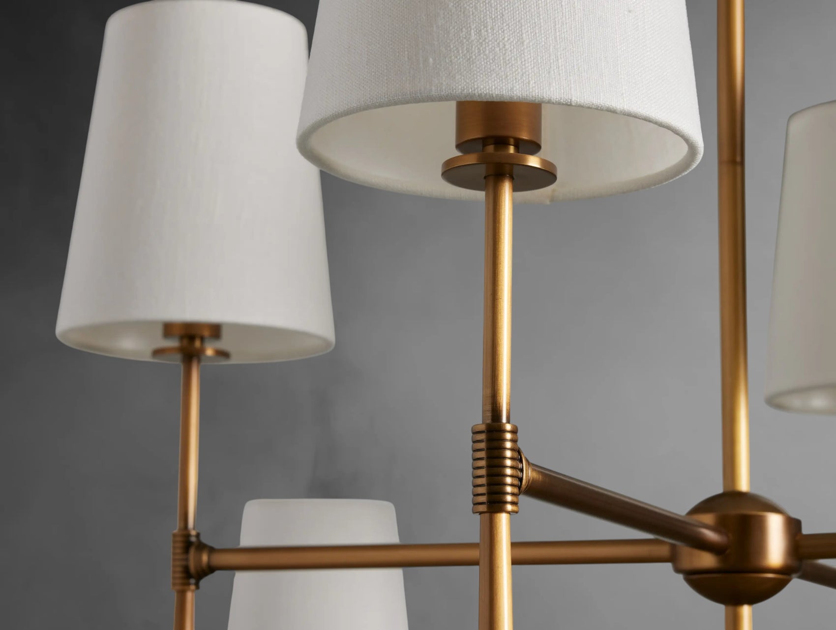 Rardos Chandelier