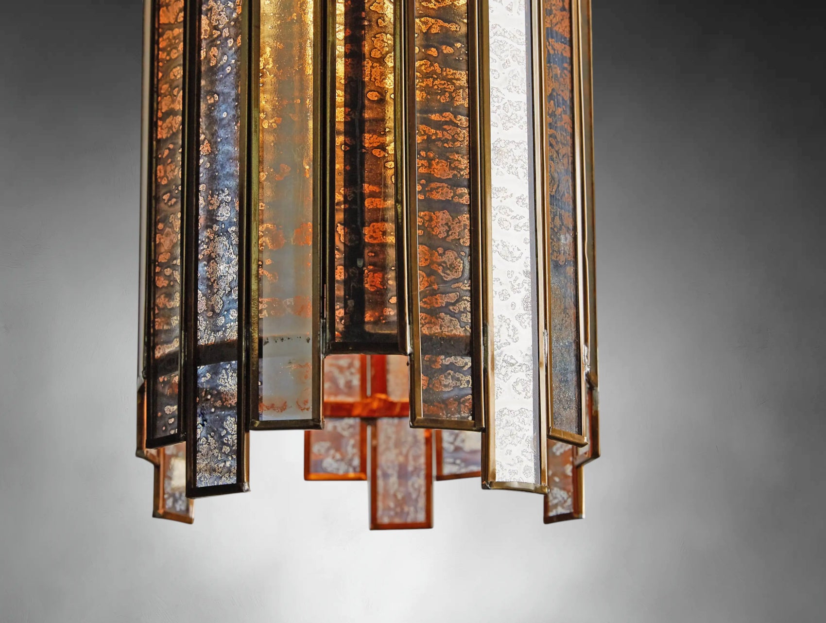 Laile Pendant