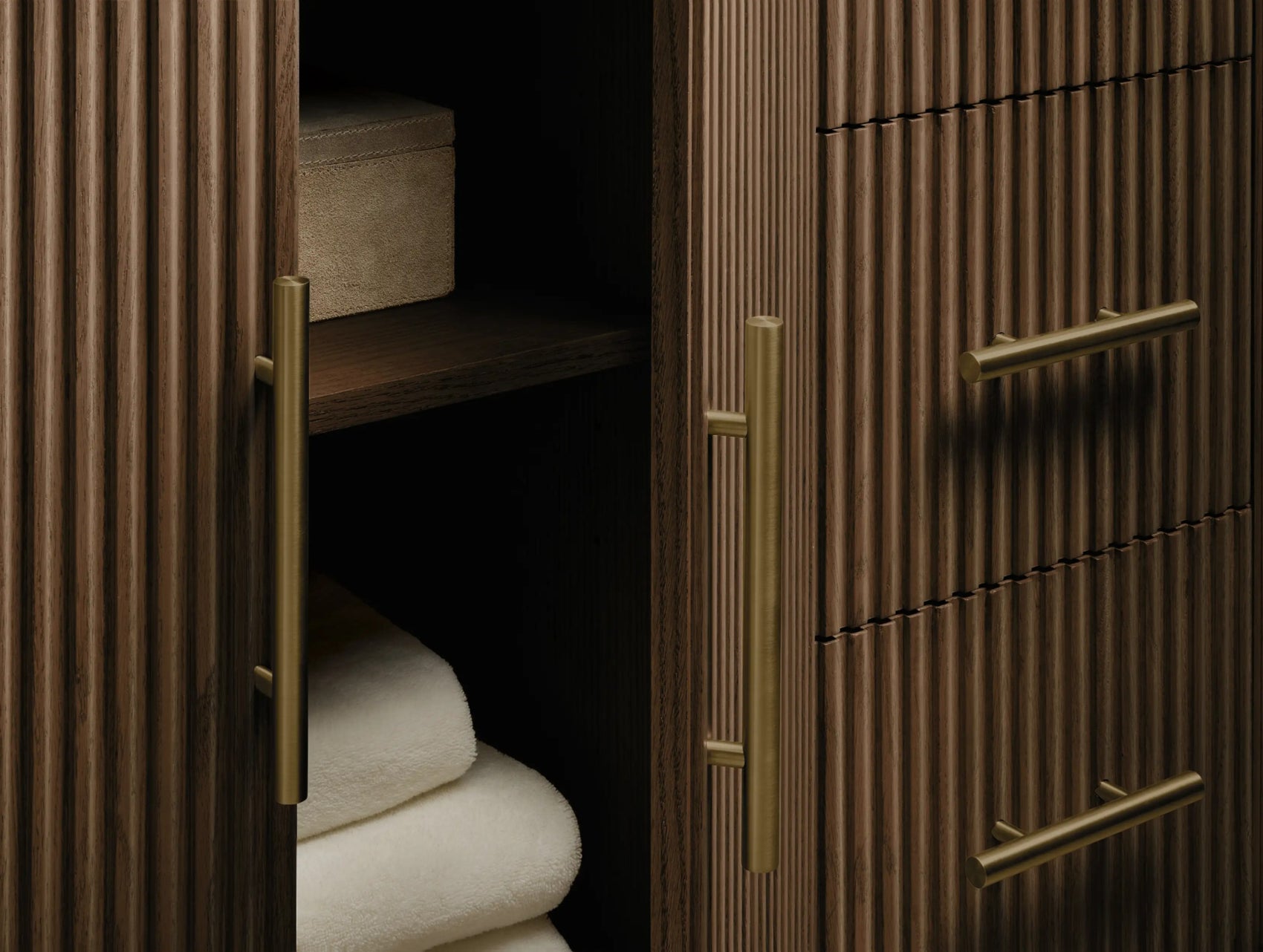 Pinecrest Wide Single Vanity