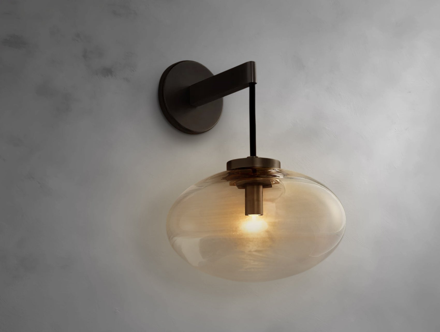 Elara Clear Glass Sconce