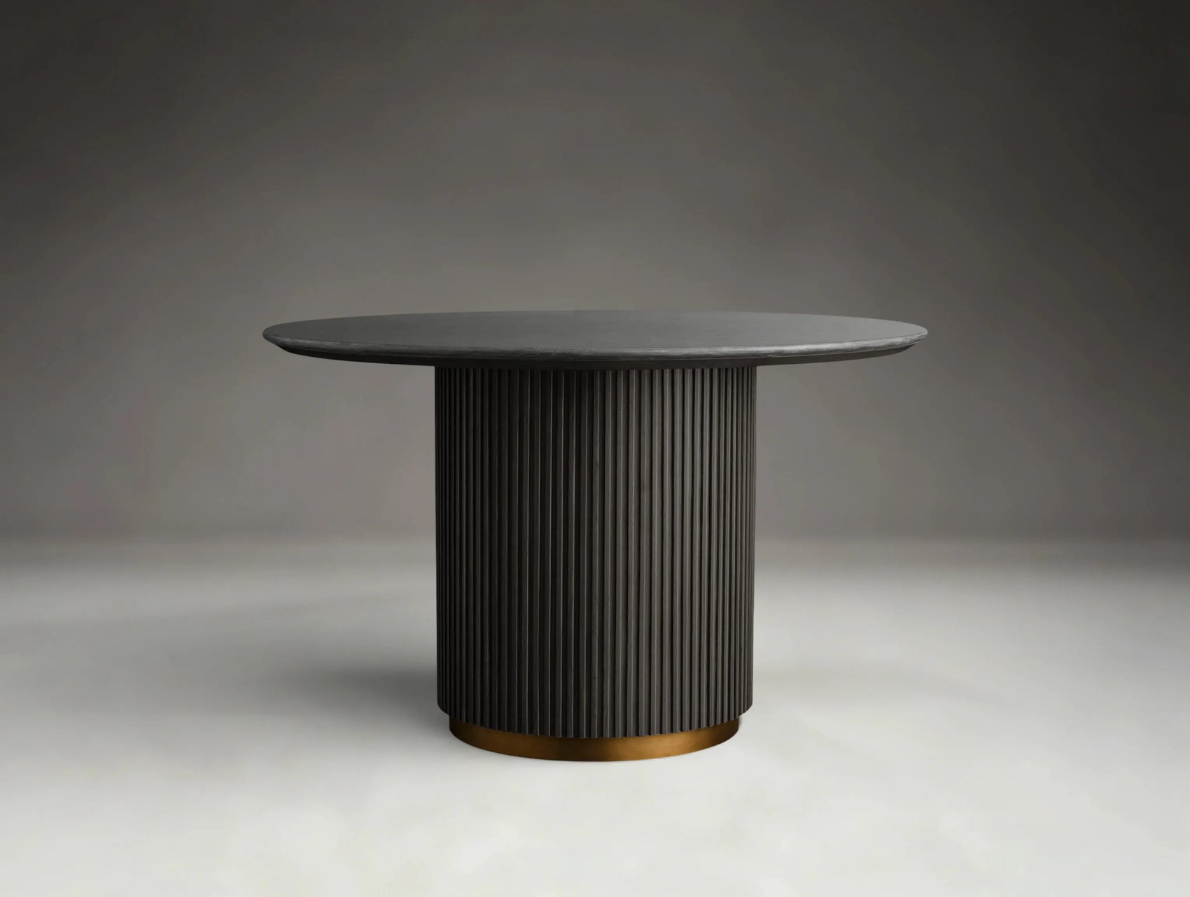 Pinecrest Round Dining Table