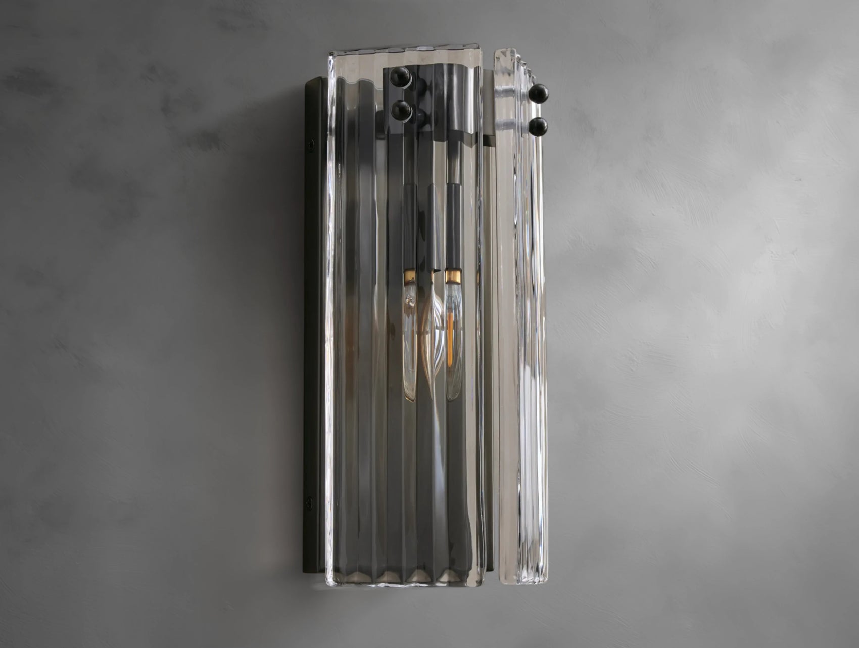 Dulsie Sconce