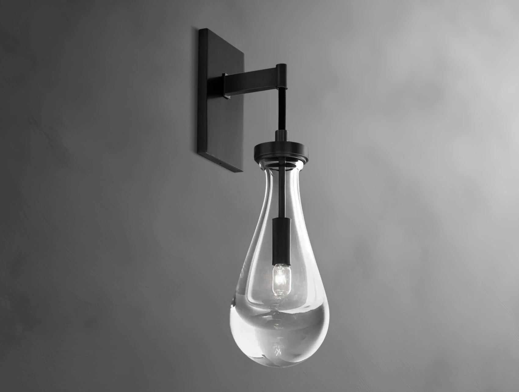 Velis Rain Glass Wall Sconce