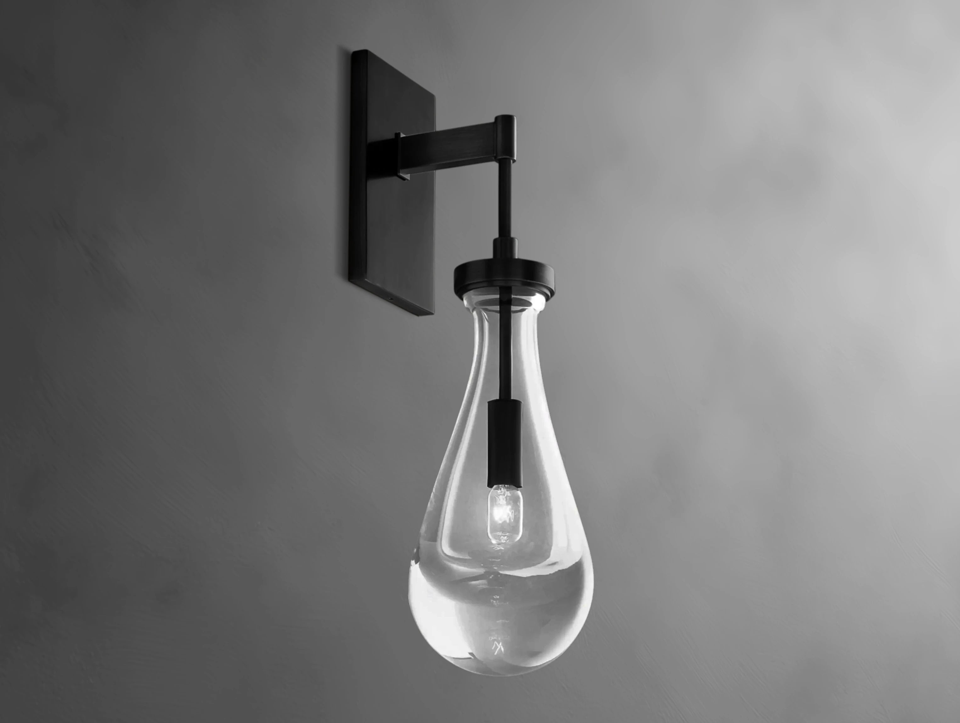 Velis Rain Glass Outdoor Sconce