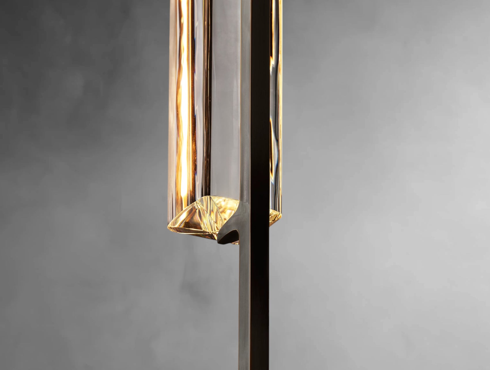 Avenor  Crystal Pendant