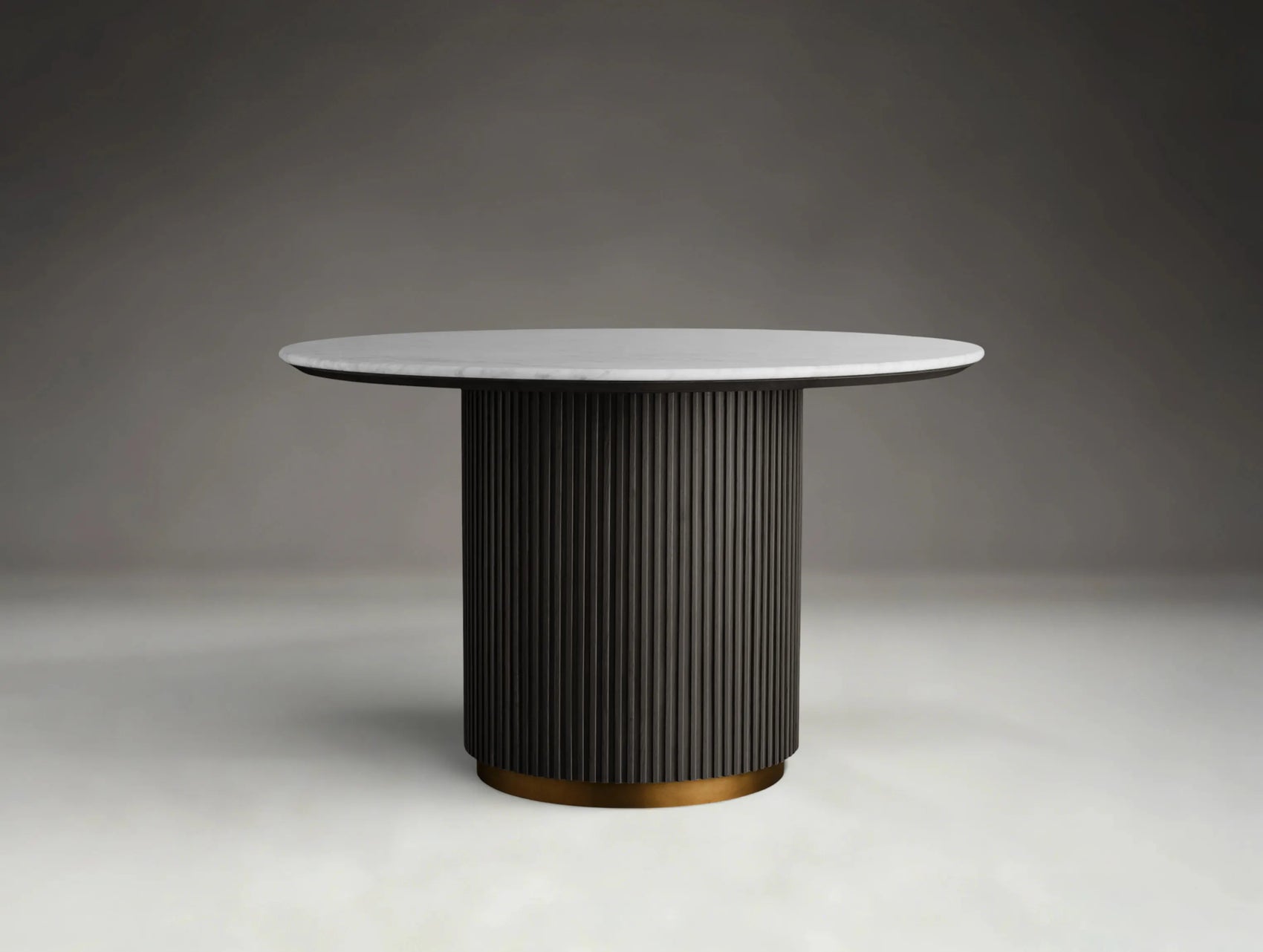 Pinecrest Round Dining Table