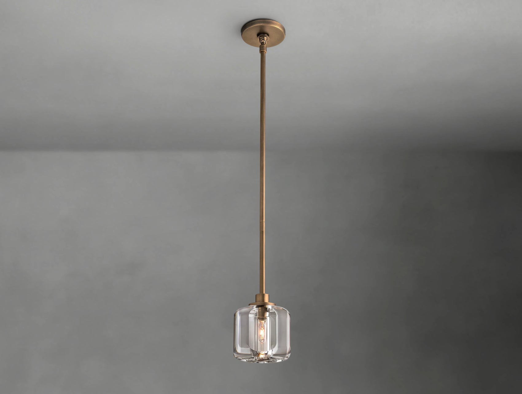 Demorat Pendant