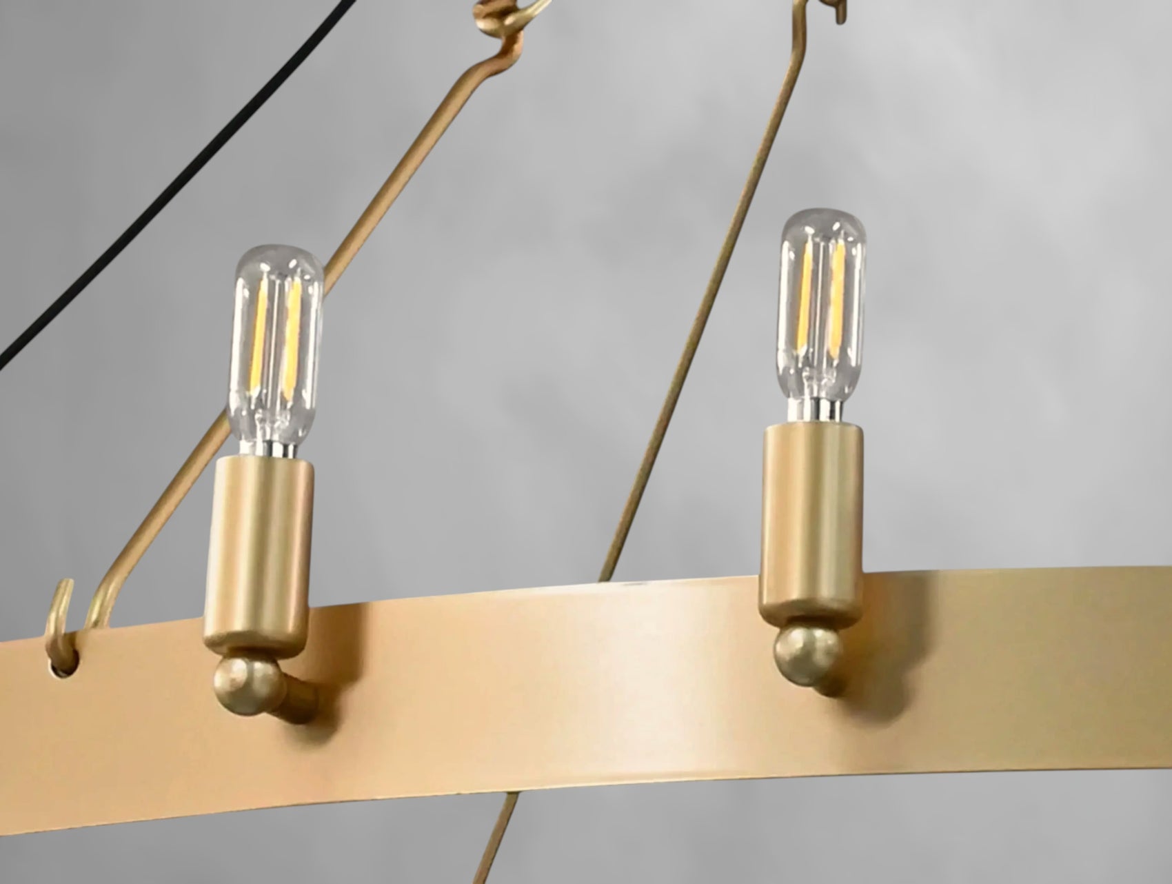 Kemion Vintage Filament Round Chandelier