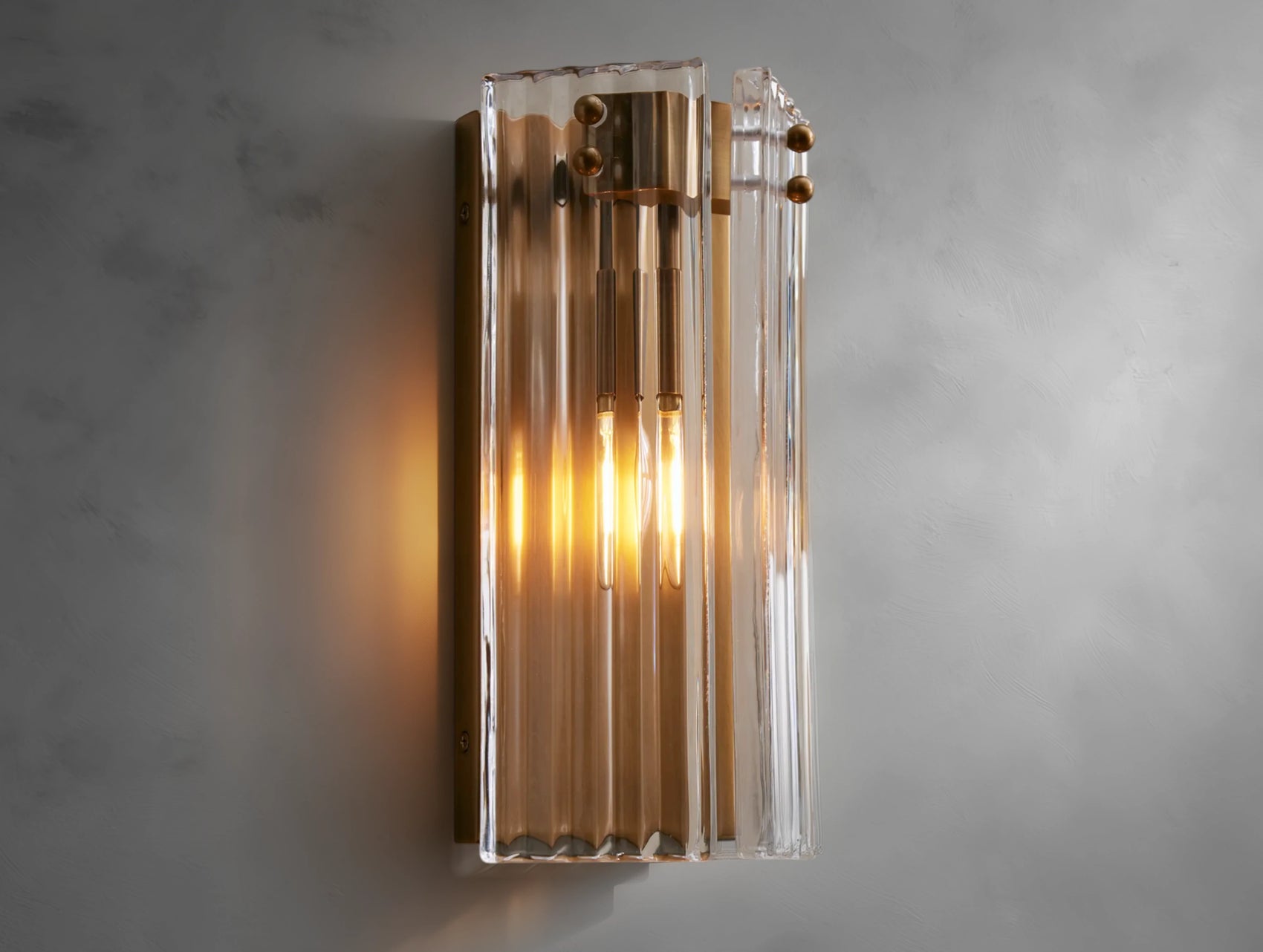 Dulsie Sconce