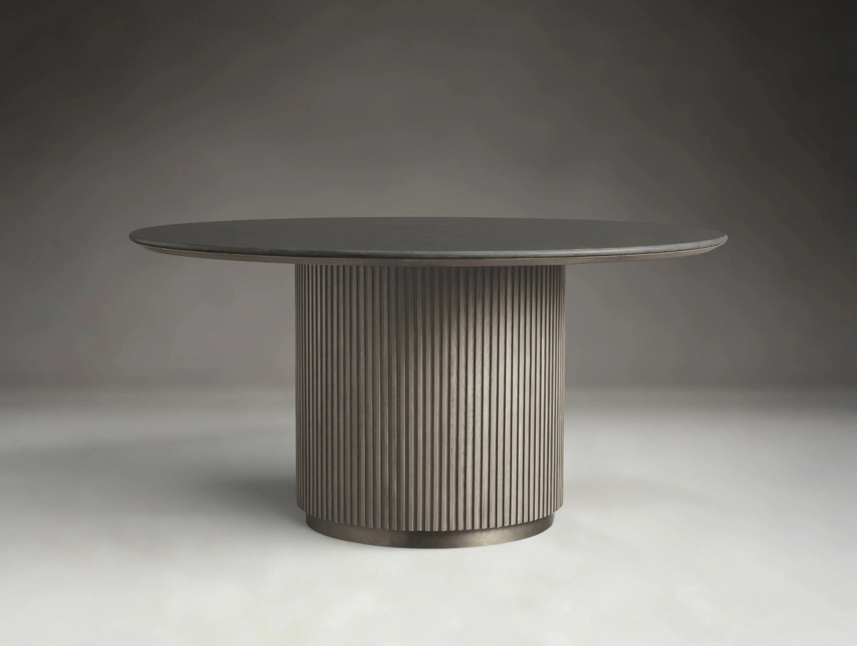 Pinecrest Round Dining Table