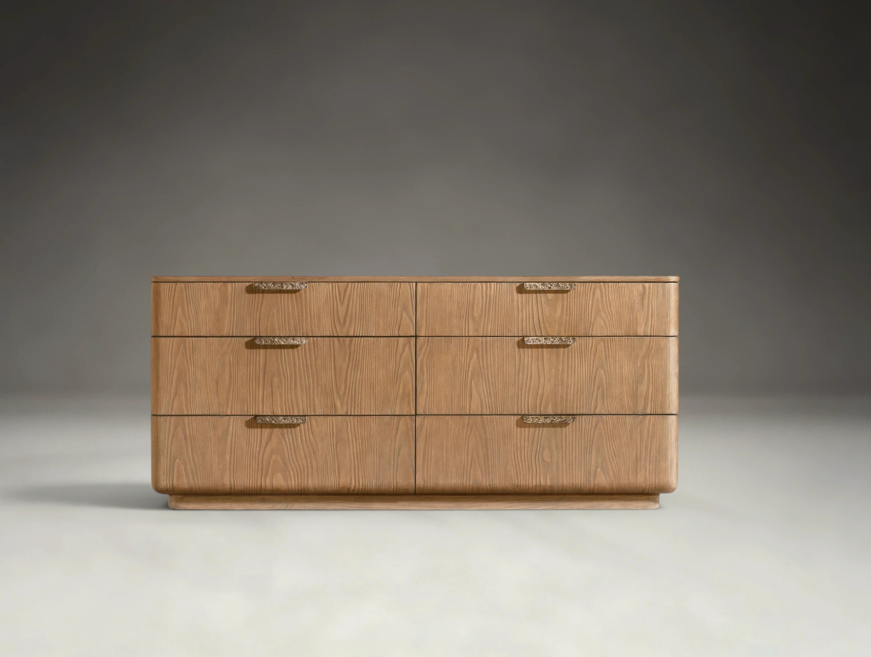 Arvello Cyrus 9-Drawer Dresser
