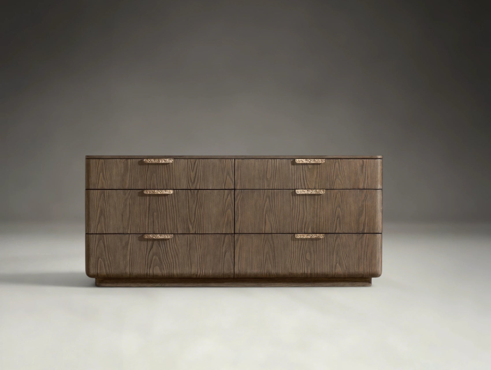 Arvello Cyrus 9-Drawer Dresser