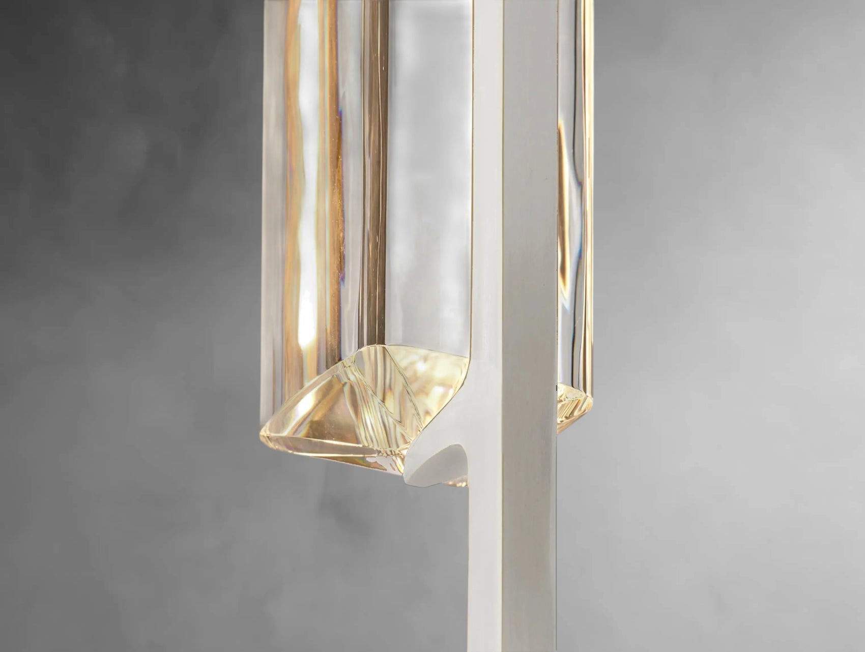 Avenor  Crystal Pendant
