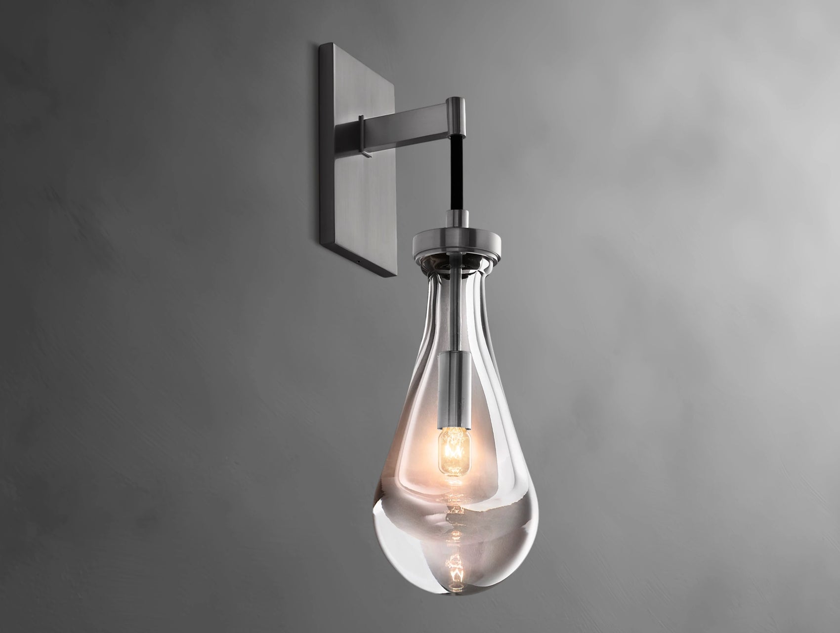 Velis Rain Glass Wall Sconce