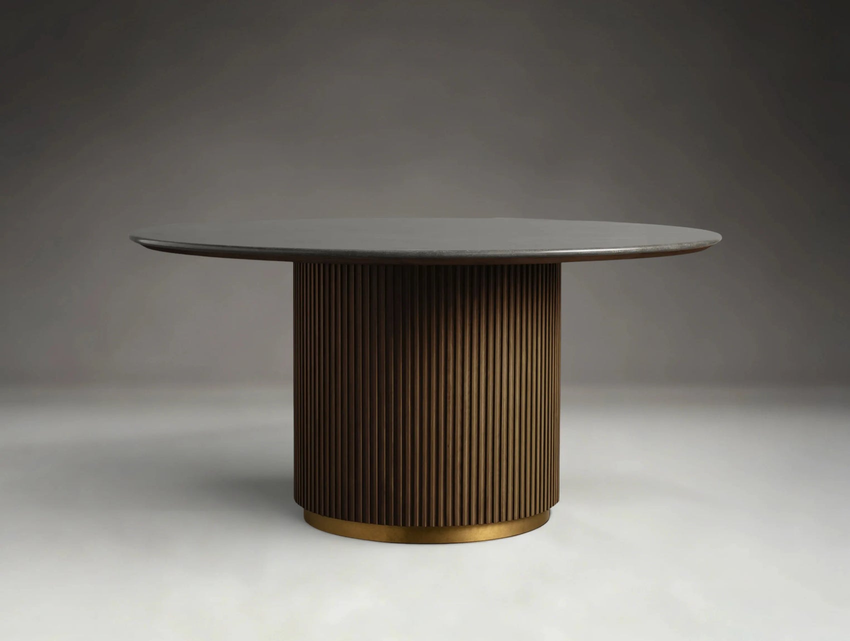 Pinecrest Round Dining Table