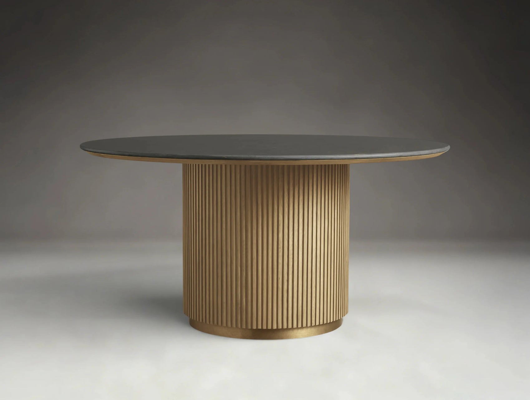 Pinecrest Round Dining Table