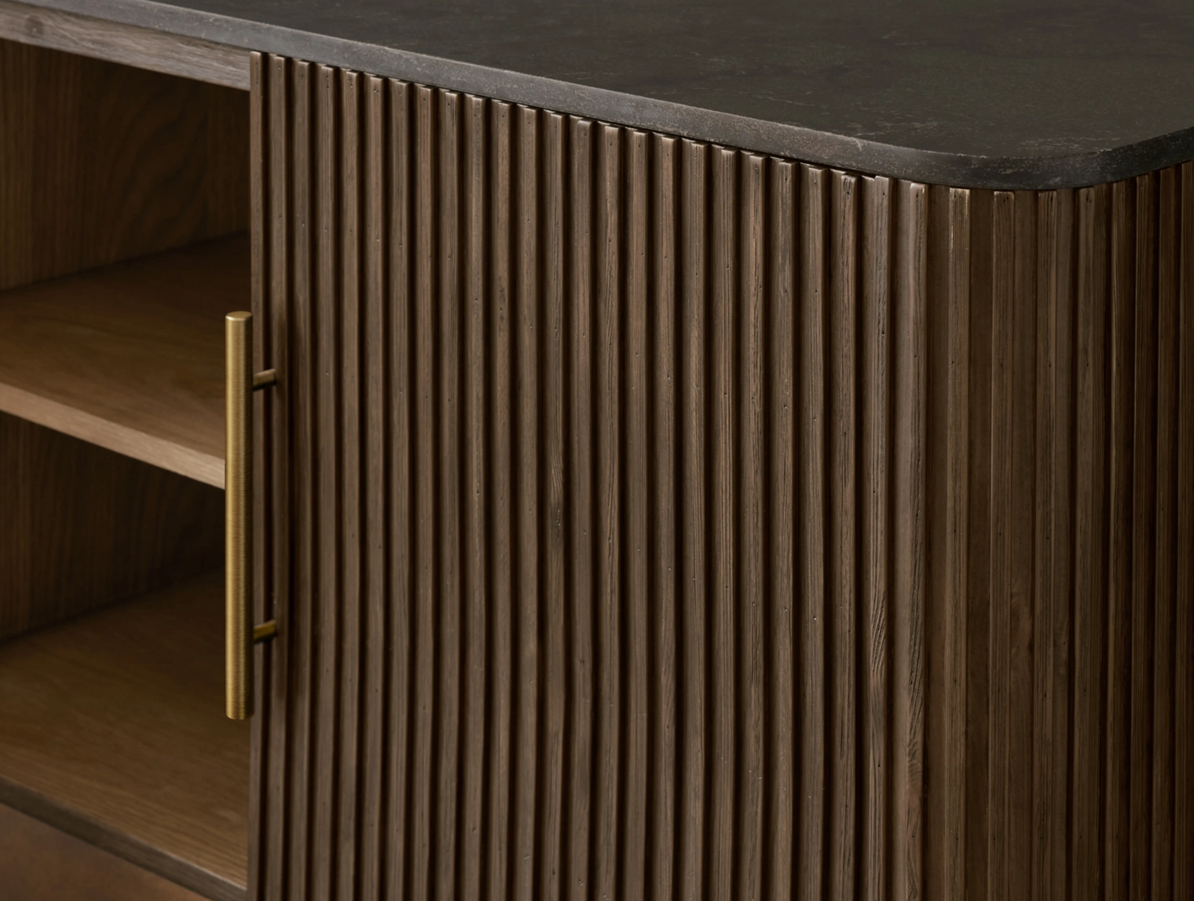 Pinecrest Media Console